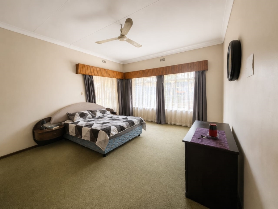 4 Bedroom Property for Sale in Oos Einde North West